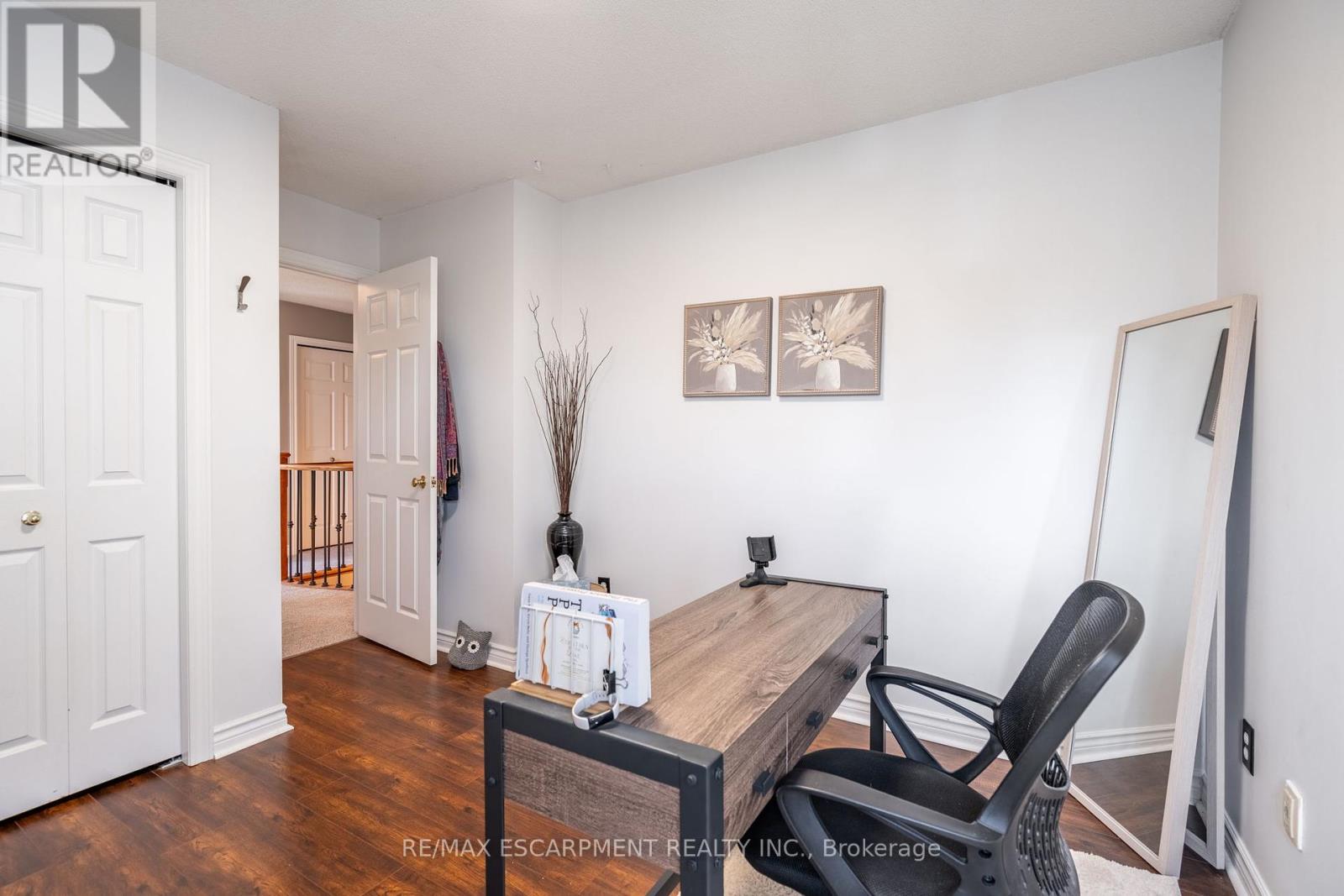 2431 Baxter Crescent, Burlington, Ontario  L7M 4A1 - Photo 25 - W12166213