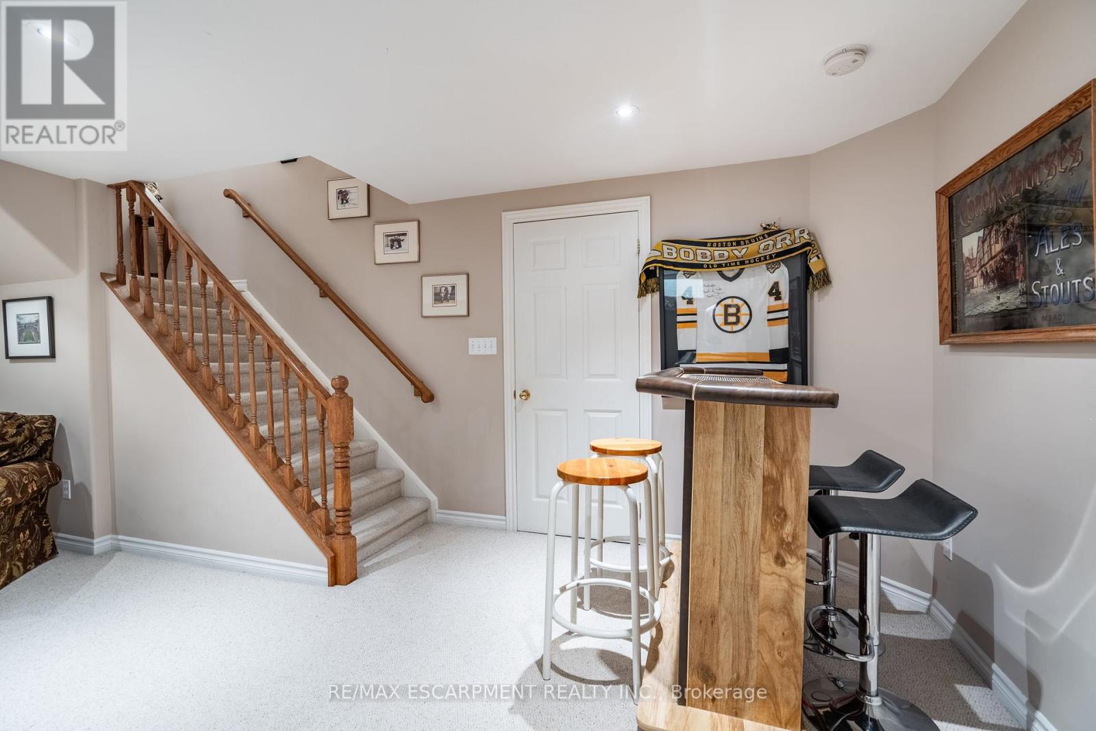 2431 Baxter Crescent, Burlington, Ontario  L7M 4A1 - Photo 27 - W12166213