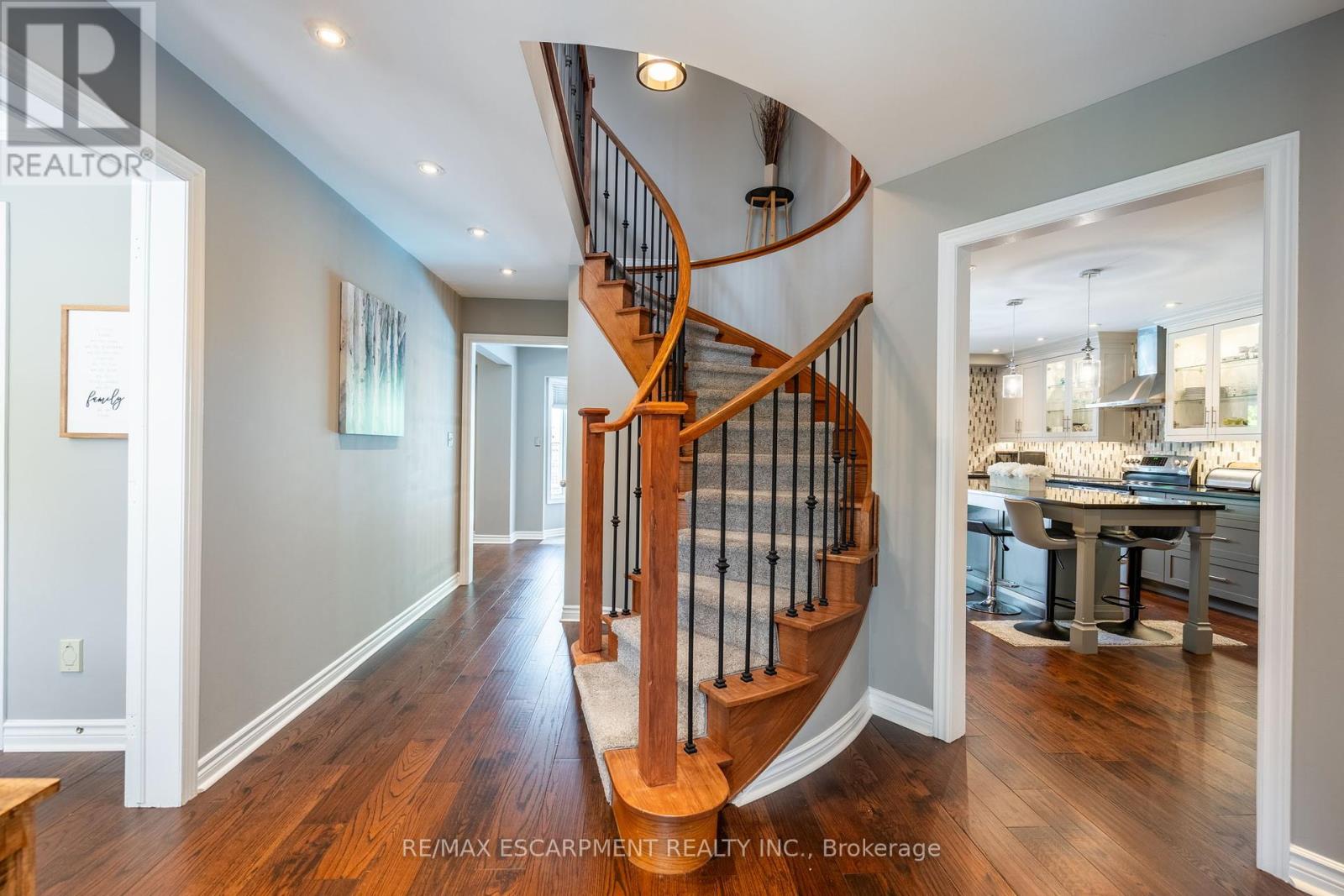 2431 Baxter Crescent, Burlington, Ontario  L7M 4A1 - Photo 4 - W12166213