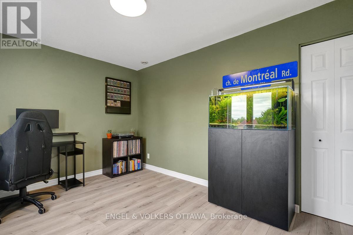1a - 75 Lapointe Boulevard, Russell, Ontario  K0A 1W0 - Photo 25 - X12166261