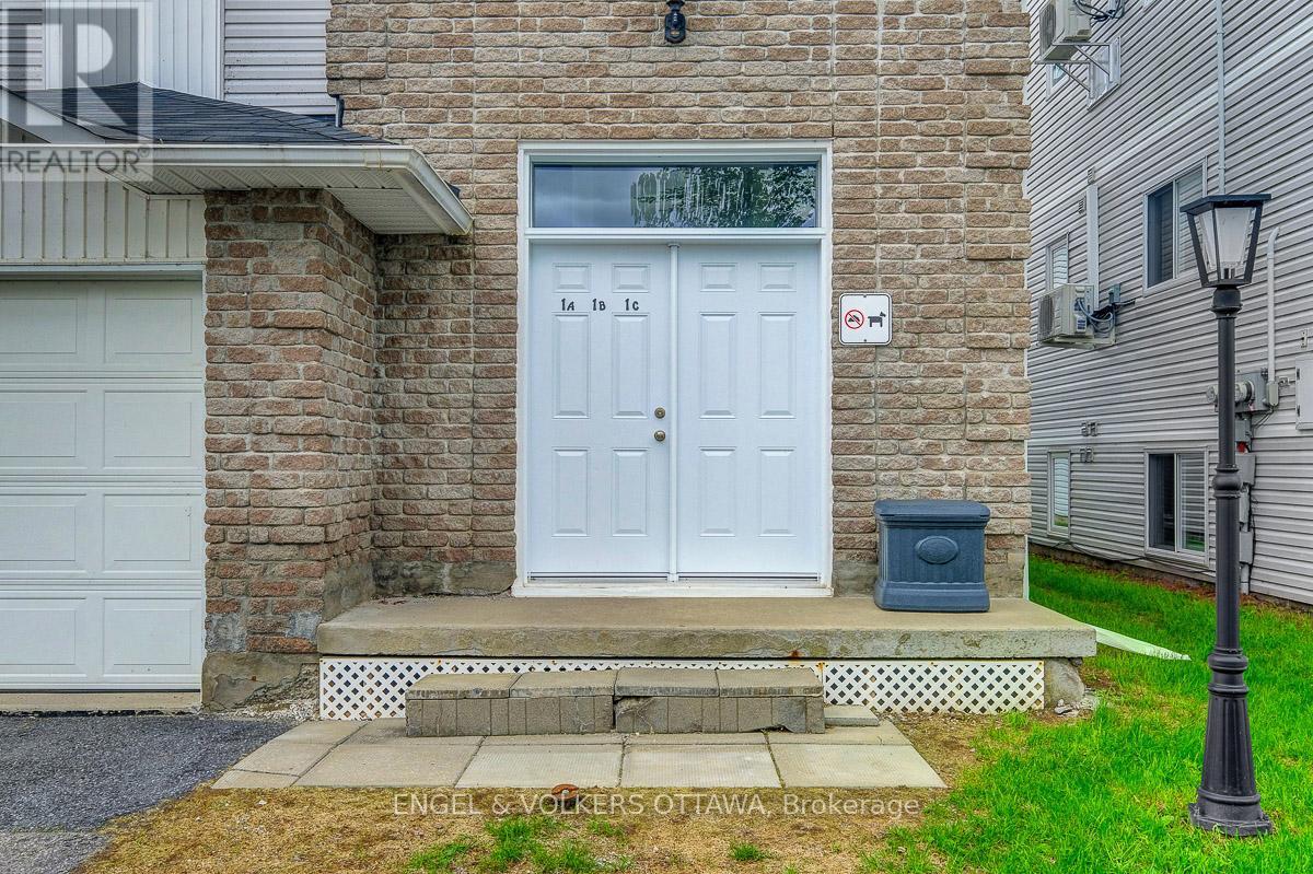 1a - 75 Lapointe Boulevard, Russell, Ontario  K0A 1W0 - Photo 3 - X12166261