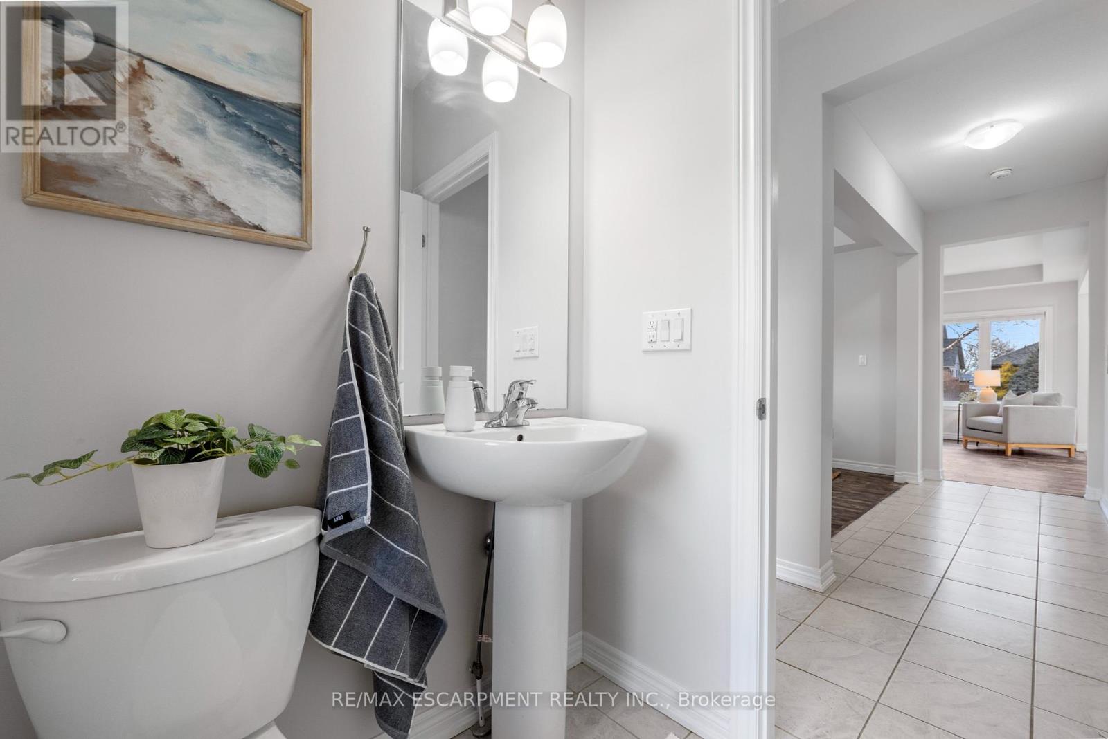 9241 Tallgrass Avenue, Niagara Falls, Ontario  L2G 0Y2 - Photo 9 - X12166181
