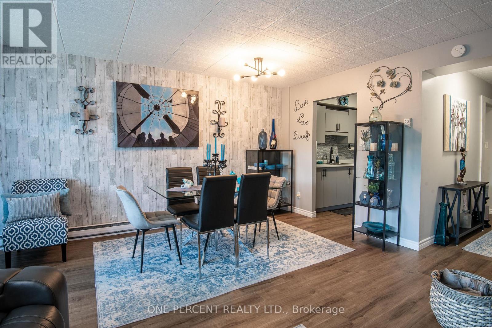 Property at 103 - 105 CONROY CRESCENT image 3