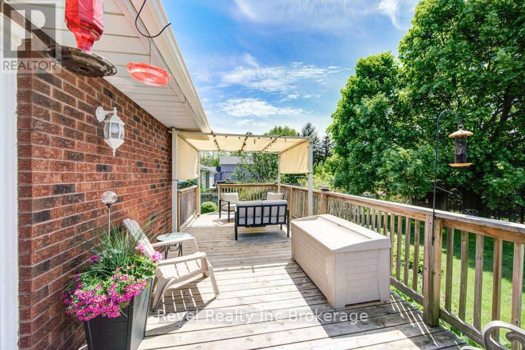 Property at 6 OAK STREET image 3