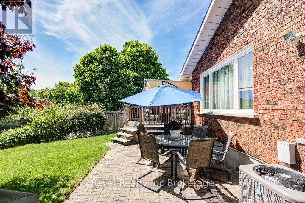 Property at 6 OAK STREET image 4