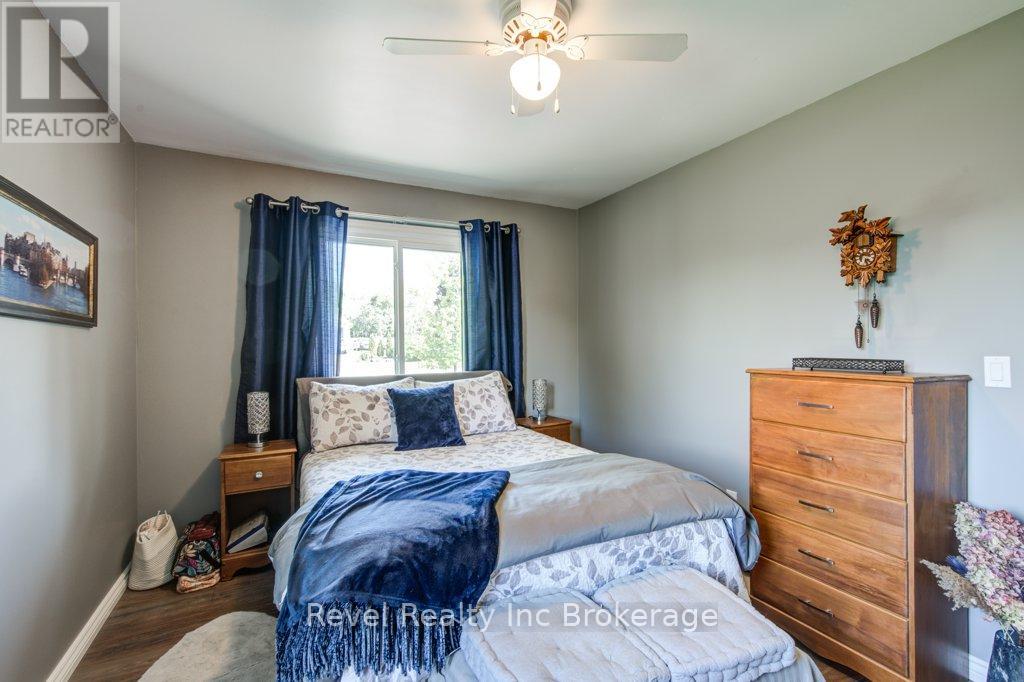 Property at 6 OAK STREET image 5