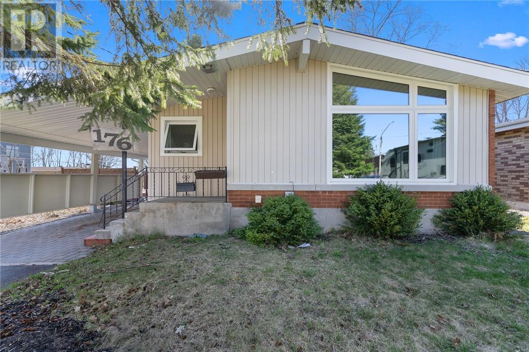 176 Strathmere Court, Sudbury, Ontario  P3E 2J9 - Photo 2 - 2122439