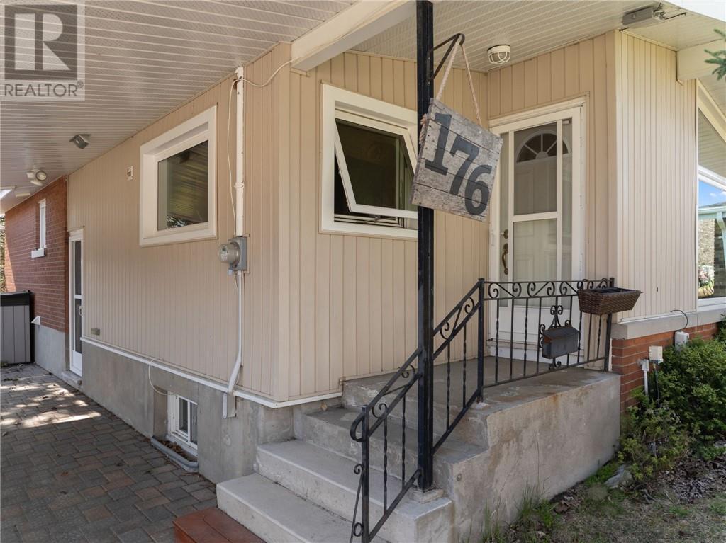 Property at 176 Strathmere Court image 3