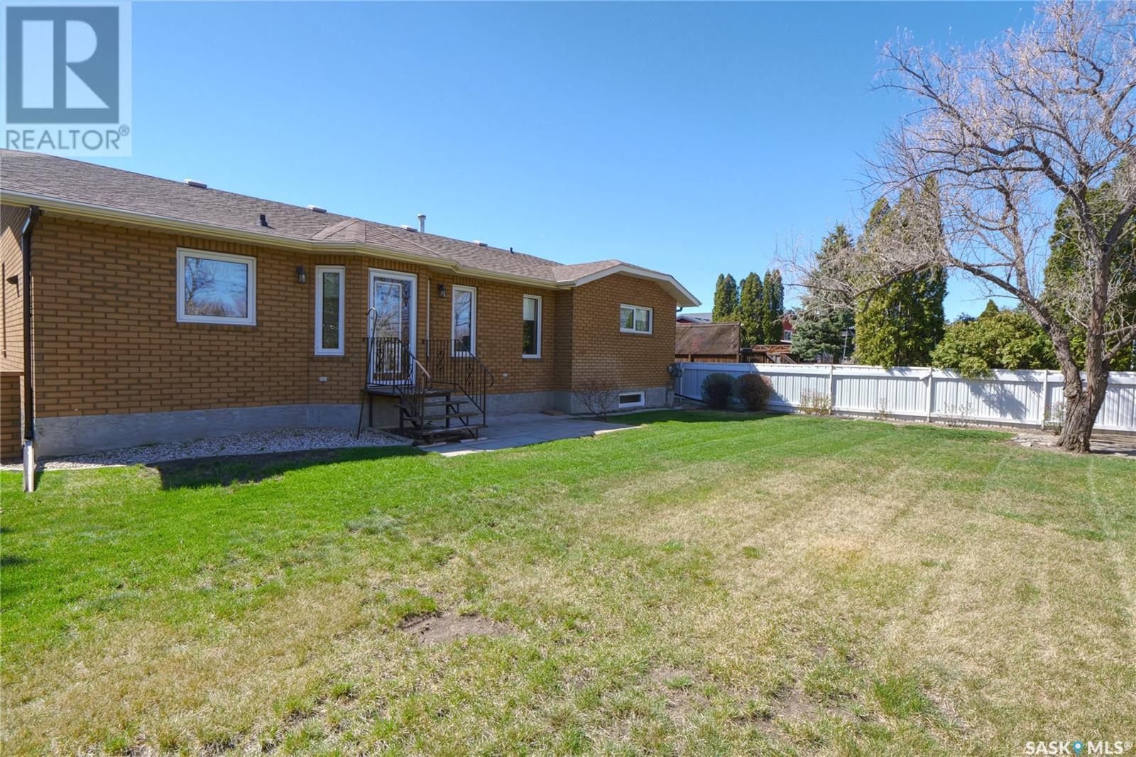 25 Dahlia Crescent, Moose Jaw, Saskatchewan  S6J 1E8 - Photo 37 - SK006462