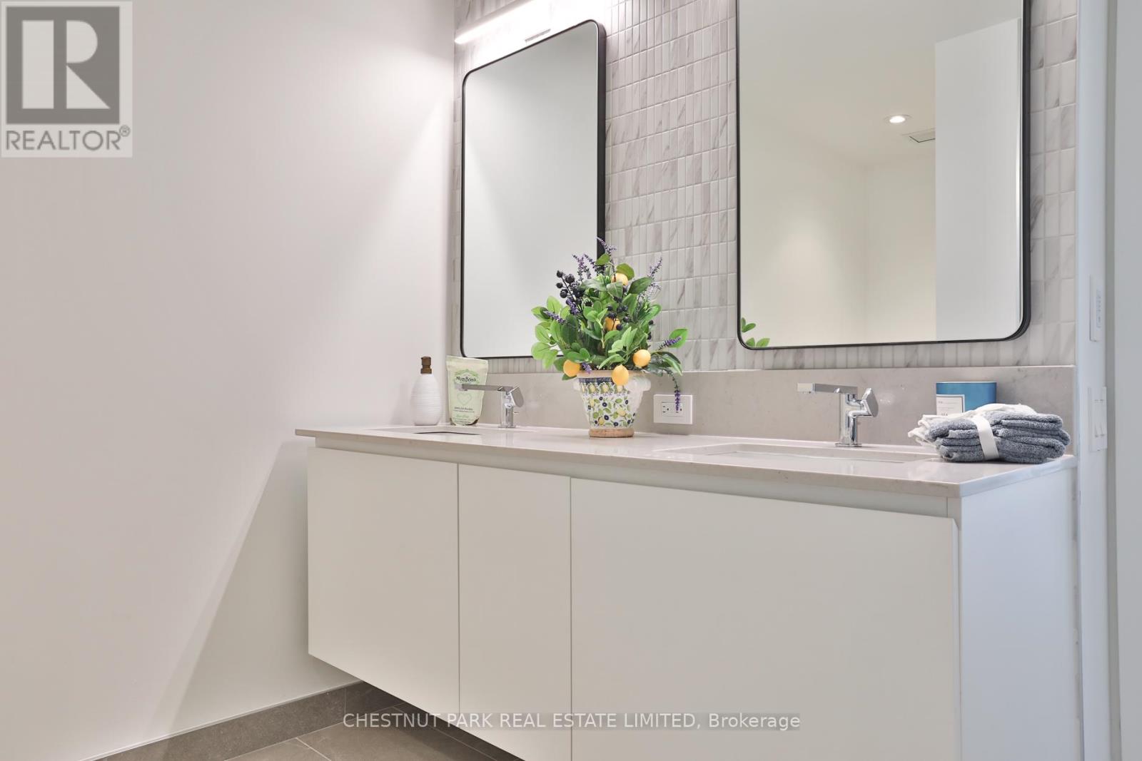 408 - 1414 Bayview Avenue, Toronto, Ontario  M4V 1G6 - Photo 32 - C12166357
