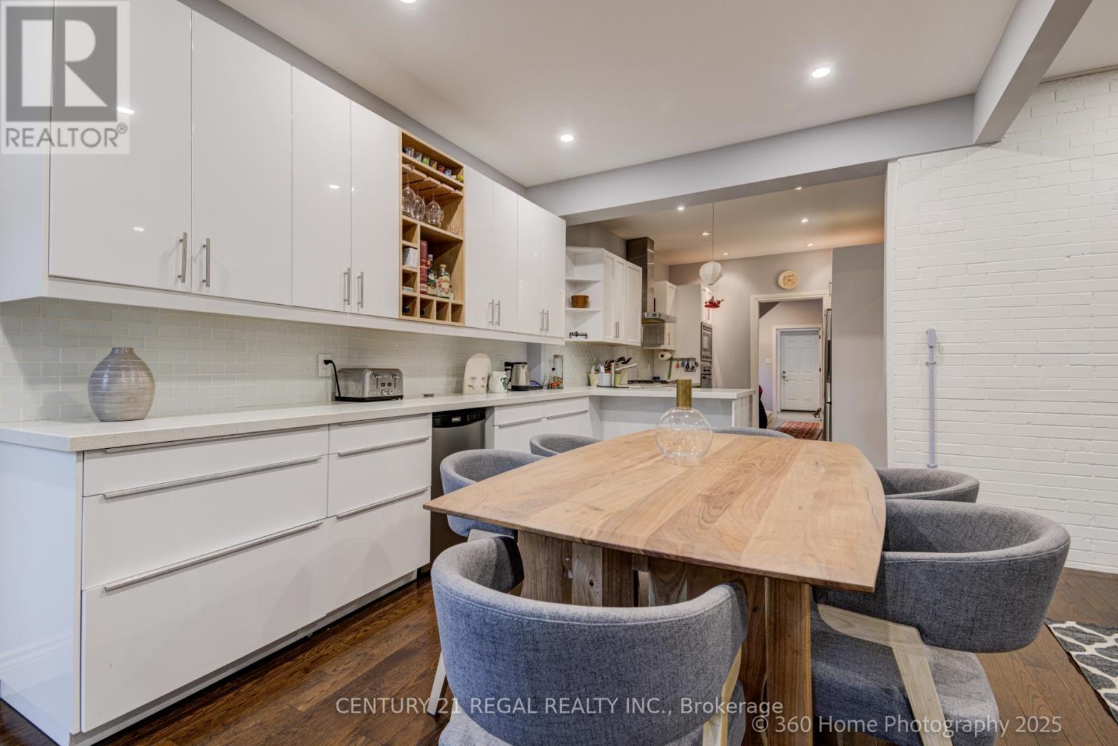 Property at 123 HAVELOCK STREET image 2