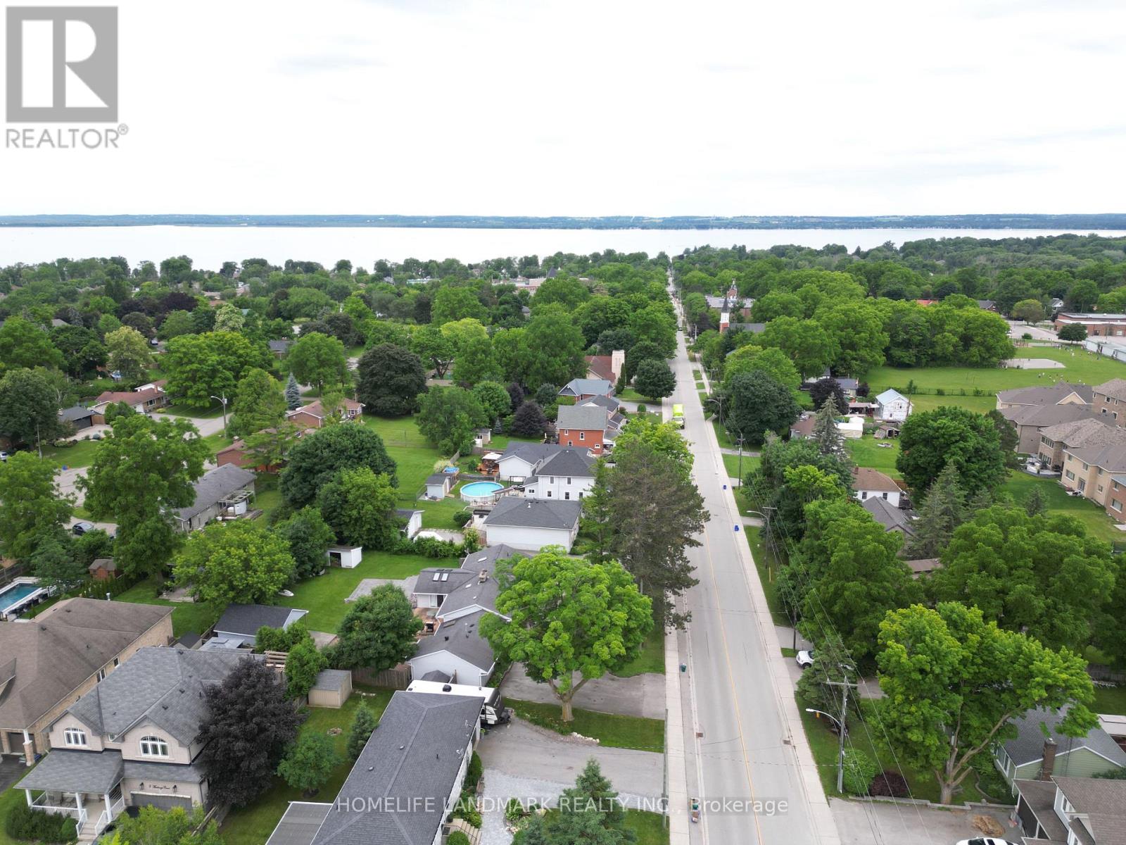 224 Danny Wheeler Boulevard, Georgina, Ontario  L4P 0J8 - Photo 4 - N12144735