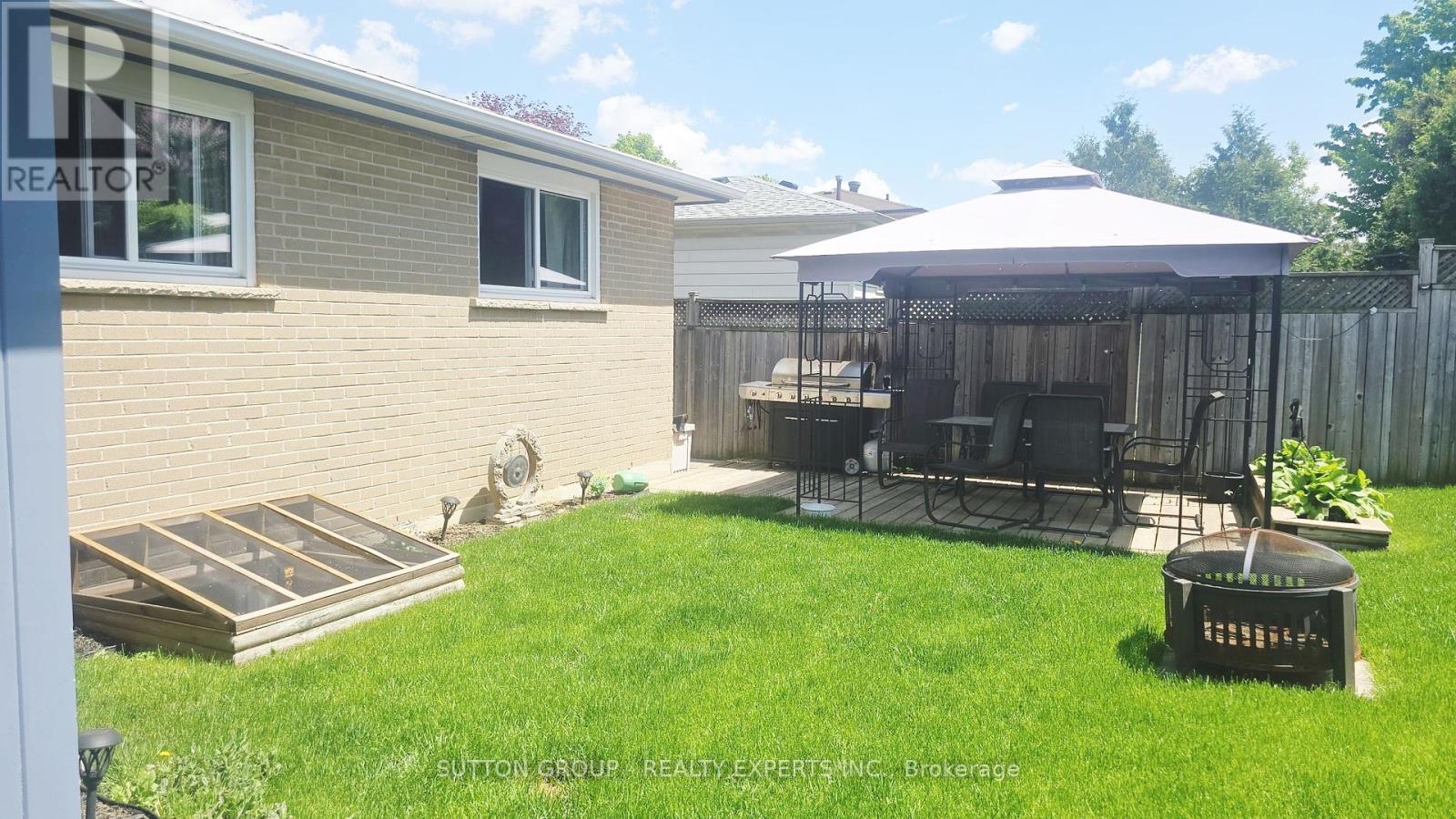 202 Archdekin Drive, Brampton, Ontario  L6V 1Z1 - Photo 41 - W12099784