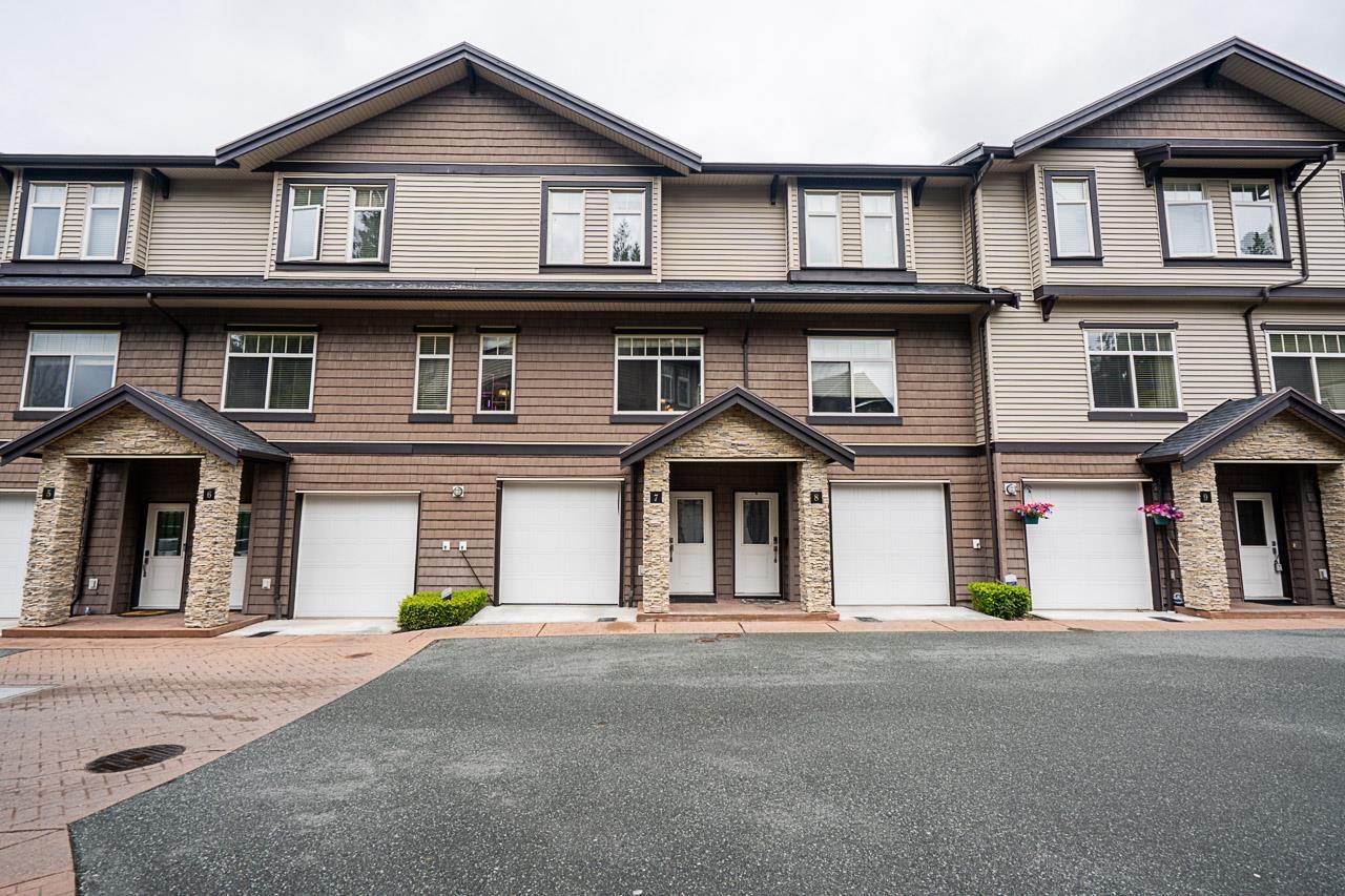 Property at 7 2950 LEFEUVRE ROAD image 1