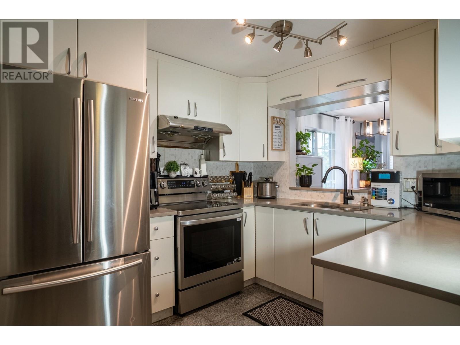 303 1990 Coquitlam Avenue, Port Coquitlam, British Columbia  V3B 7R2 - Photo 6 - R3005925
