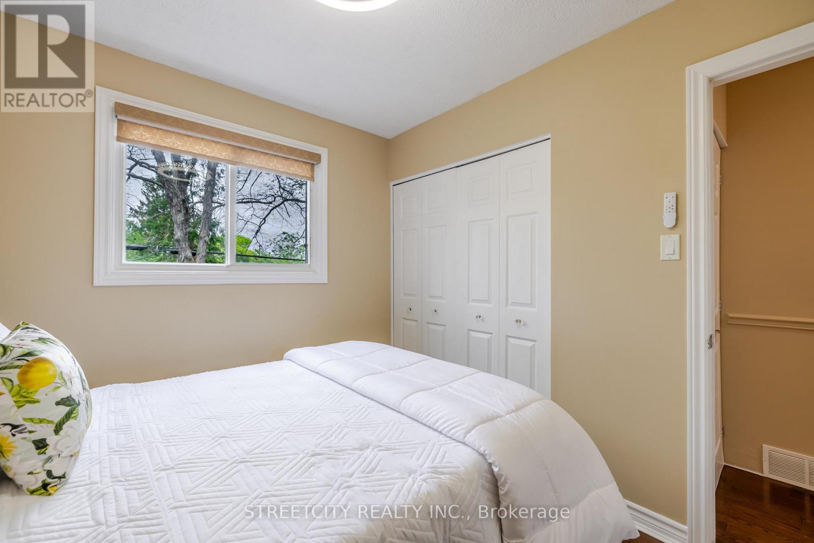107 Dearborn Avenue, London South, Ontario  N6K 2H4 - Photo 19 - X12130989
