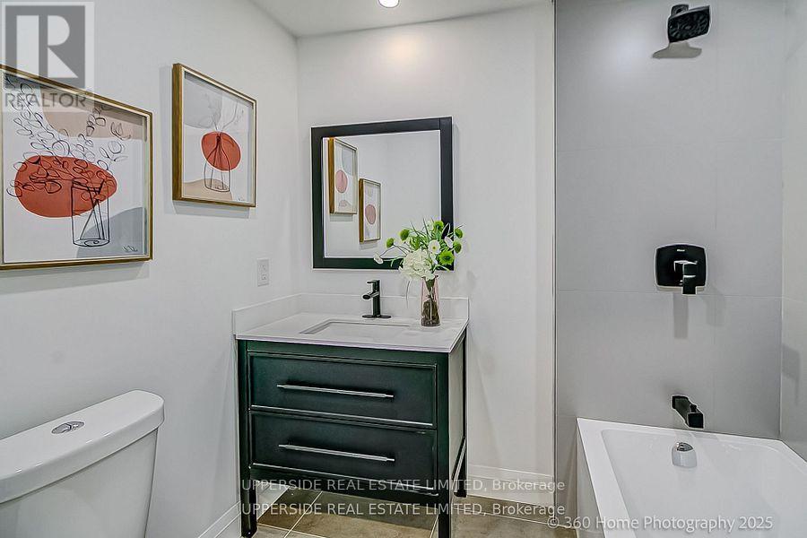 2 Christman Court, Markham, Ontario  L3P 3C8 - Photo 7 - N12166230