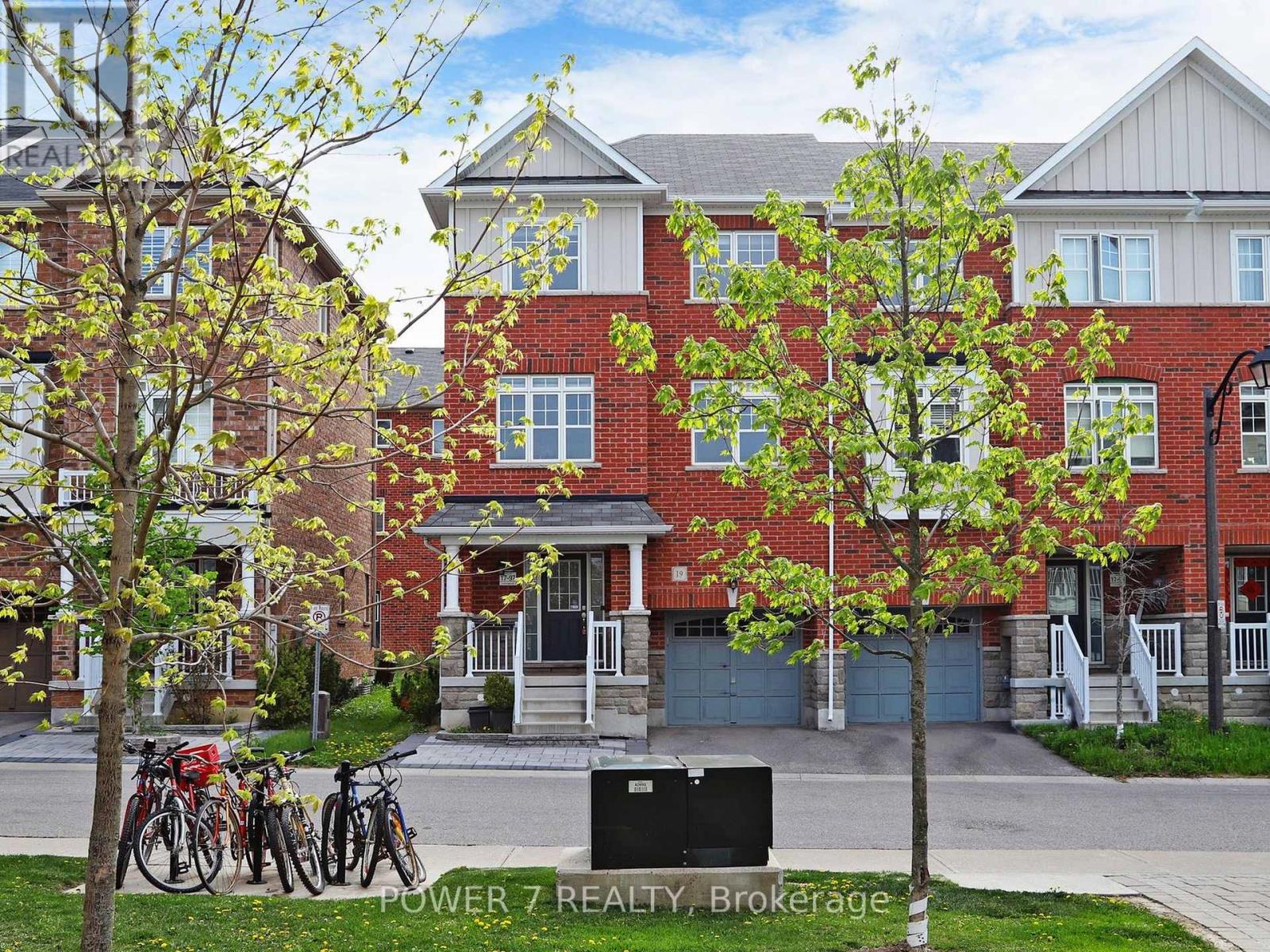 Property at 19 SPIV GROVE WAY image 1