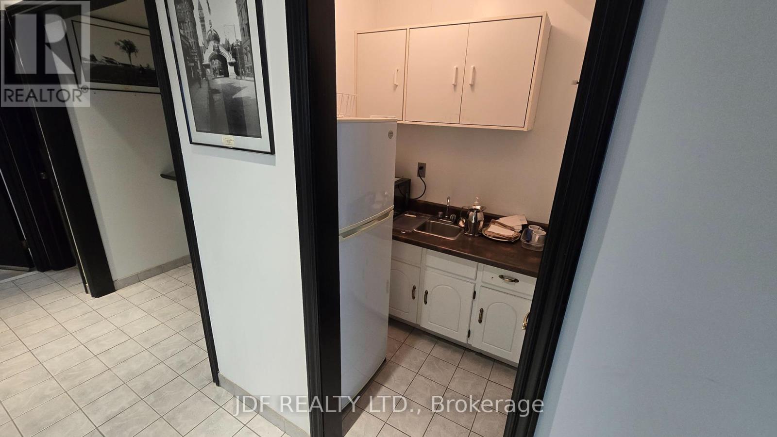15 - 665 Millway Avenue, Vaughan, Ontario  L4K 3T8 - Photo 7 - N12166278