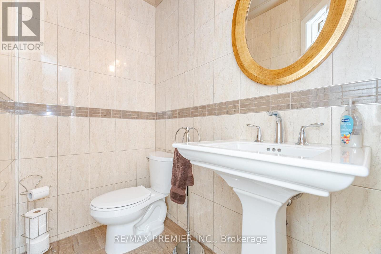 1 Crown Crescent, Vaughan, Ontario  L4H 1S5 - Photo 16 - N12166393