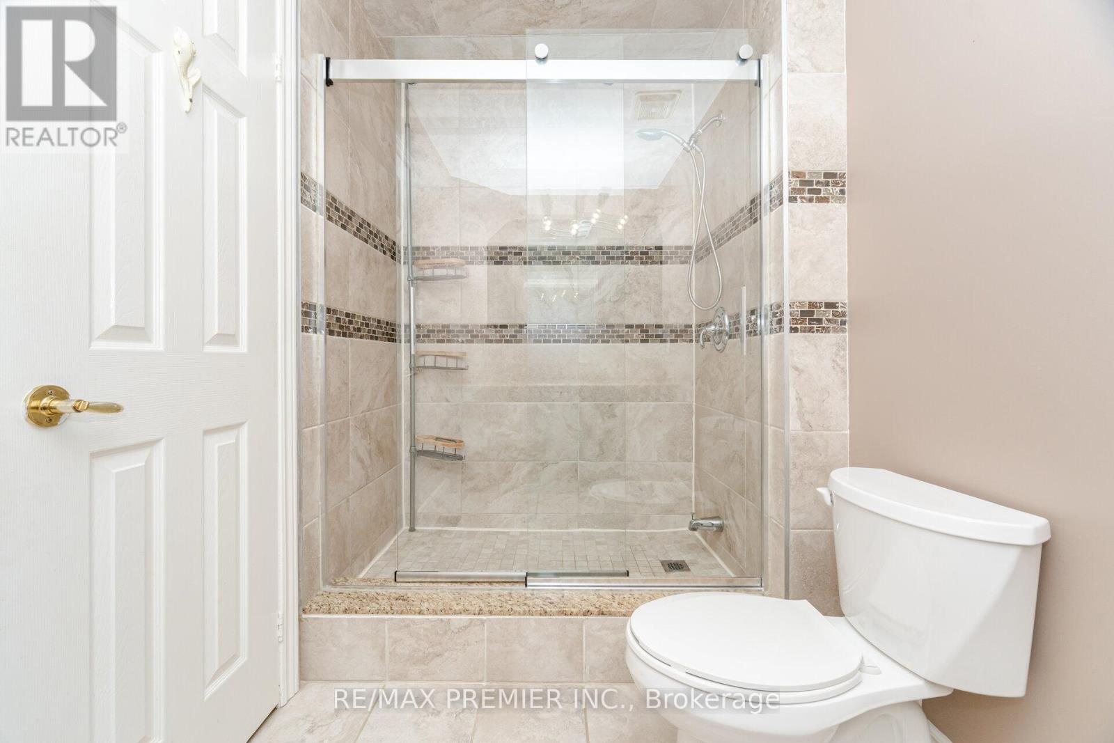 1 Crown Crescent, Vaughan, Ontario  L4H 1S5 - Photo 30 - N12166393