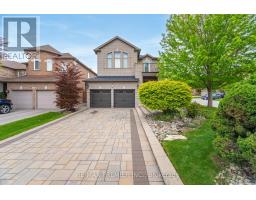1 CROWN CRESCENT, Vaughan, Ontario
