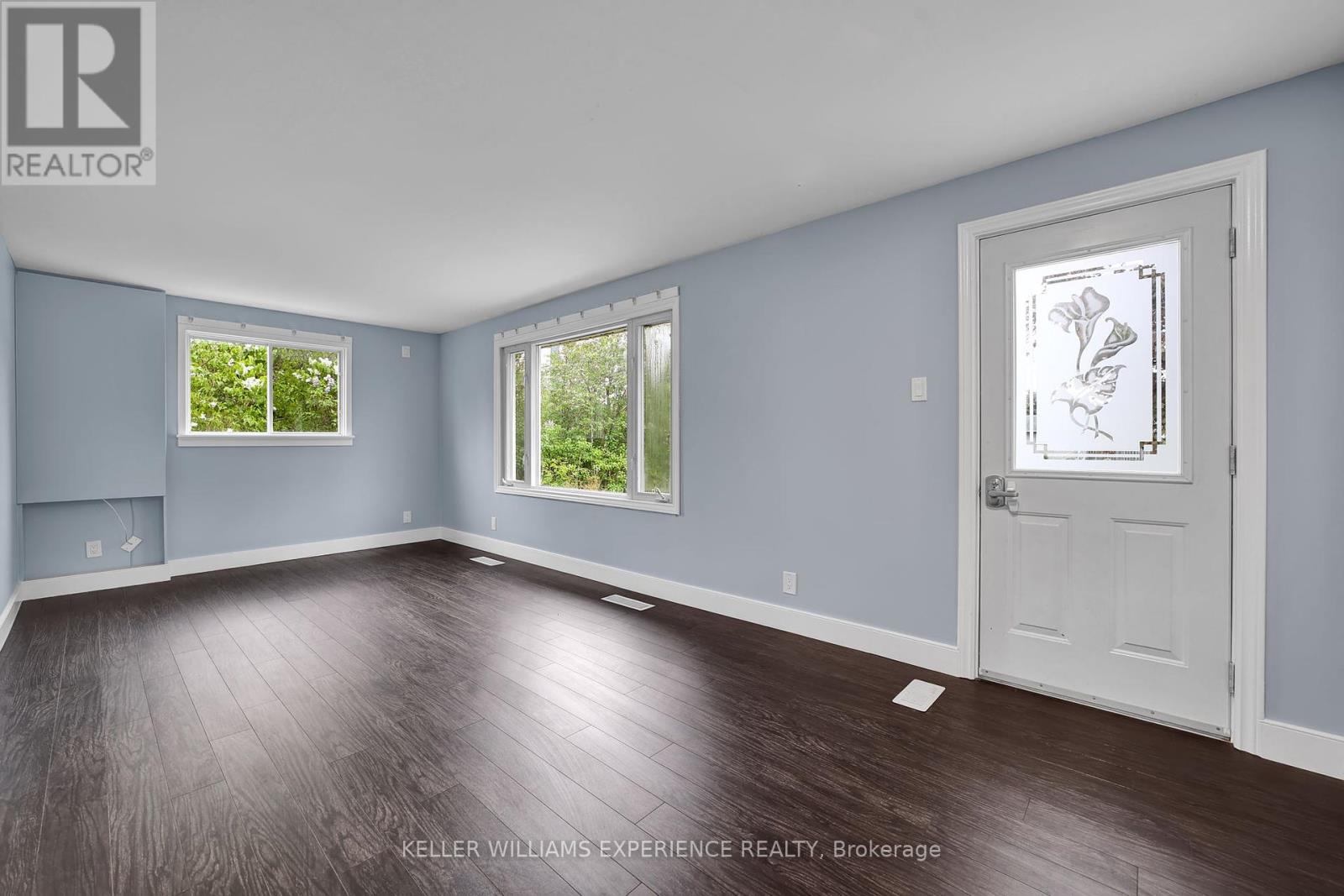 37 Tottenham Road, New Tecumseth, Ontario  L9R 1J9 - Photo 6 - N12166413