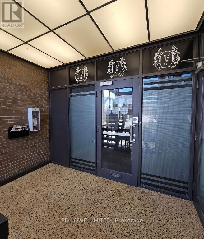 202 - 89 Dunlop Street E, Barrie (City Centre), Ontario  L4M 1A7 - Photo 2 - S12166370