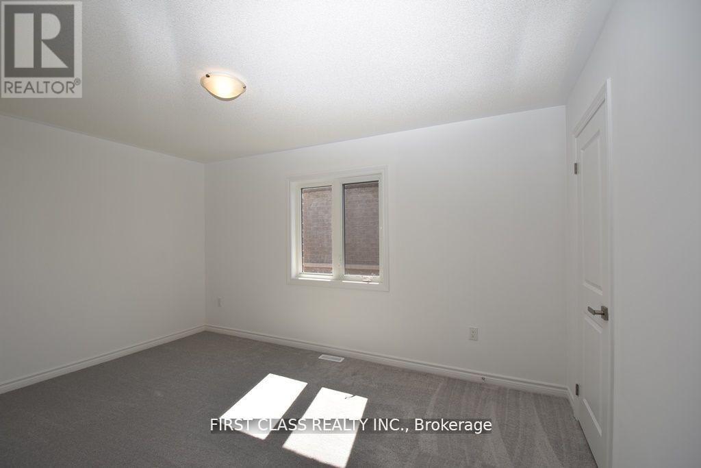 71 Wheatfield Road, Barrie, Ontario  L9J 0T3 - Photo 15 - S12166392