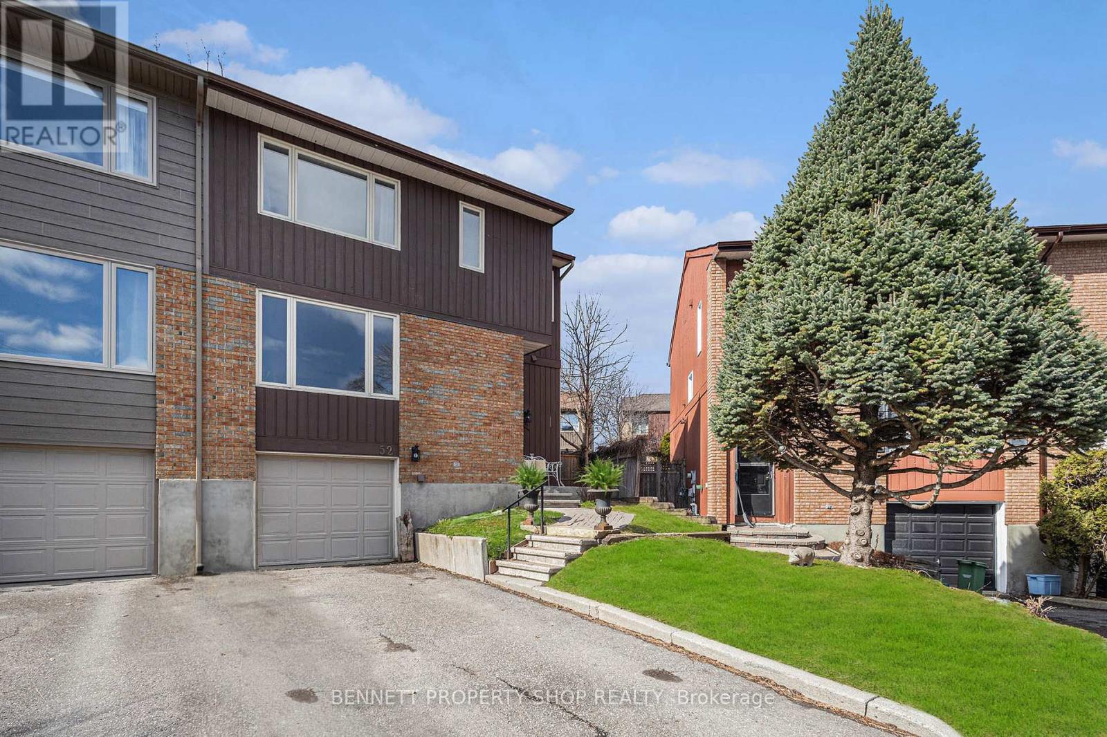 Property at 52 SANDHURST COURT image 2