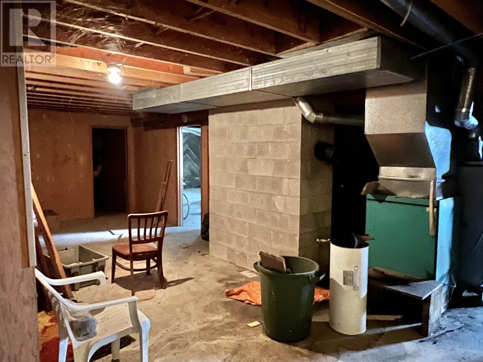 355 Pleasant Street, Yarmouth, Nova Scotia  B5A 2K9 - Photo 19 - 202511929