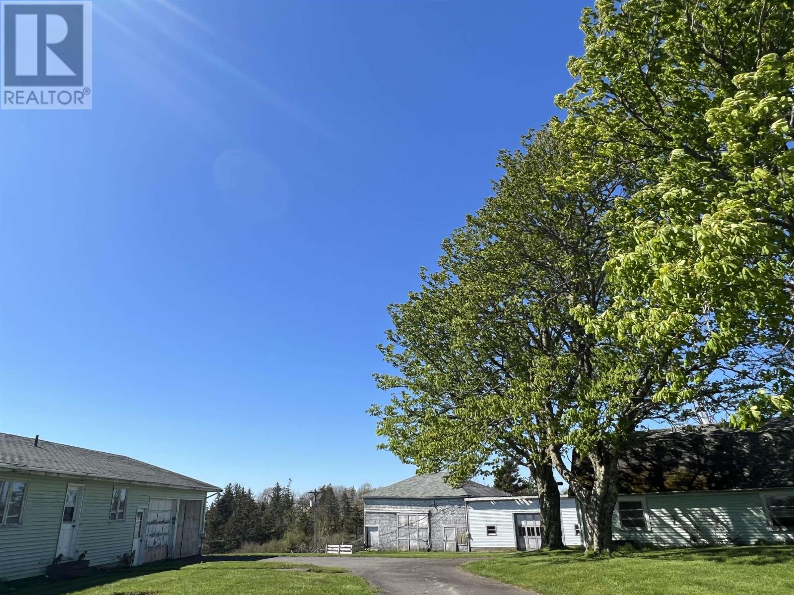 355 Pleasant Street, Yarmouth, Nova Scotia  B5A 2K9 - Photo 22 - 202511929