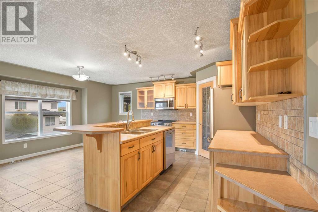 Property at 65 Alberts Close image 4