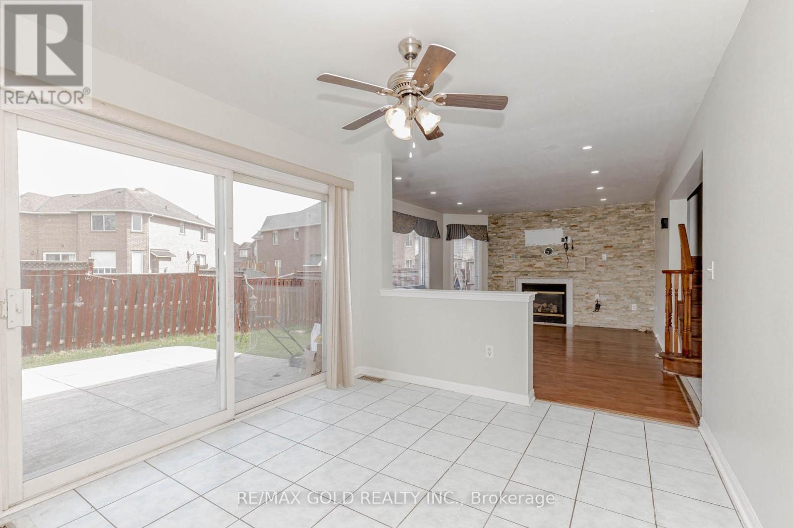 6 Wonder Way, Brampton, Ontario  L6P 1E9 - Photo 11 - W12150733