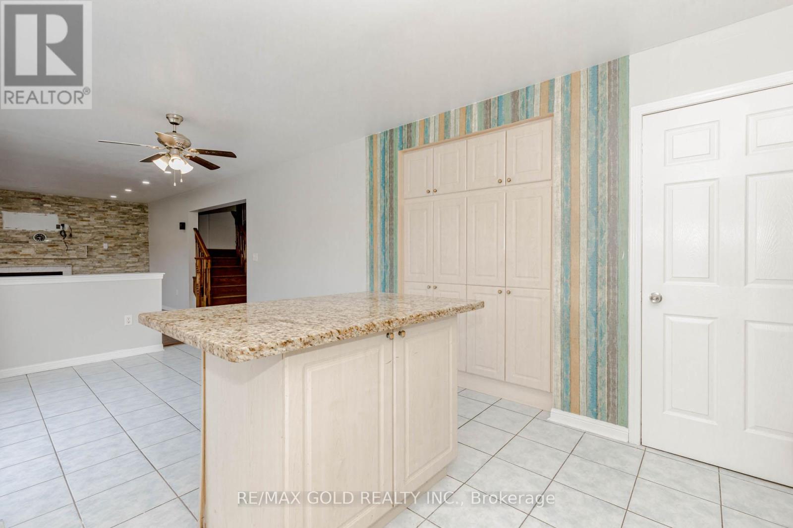 6 Wonder Way, Brampton, Ontario  L6P 1E9 - Photo 15 - W12150733