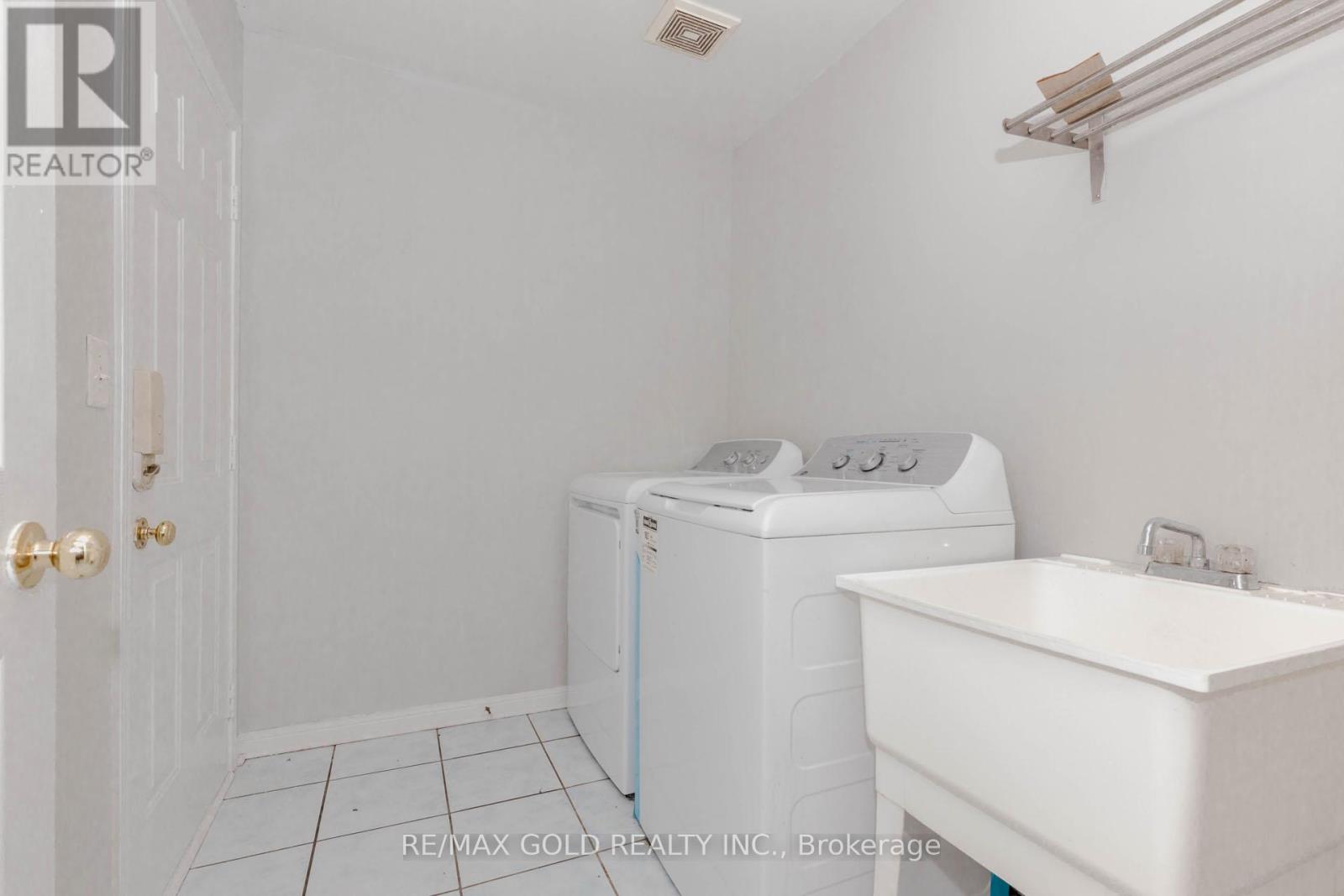 6 Wonder Way, Brampton, Ontario  L6P 1E9 - Photo 18 - W12150733
