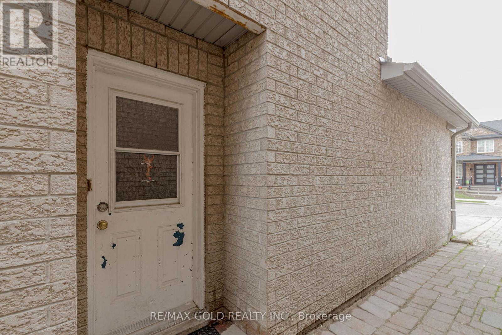 6 Wonder Way, Brampton, Ontario  L6P 1E9 - Photo 43 - W12150733