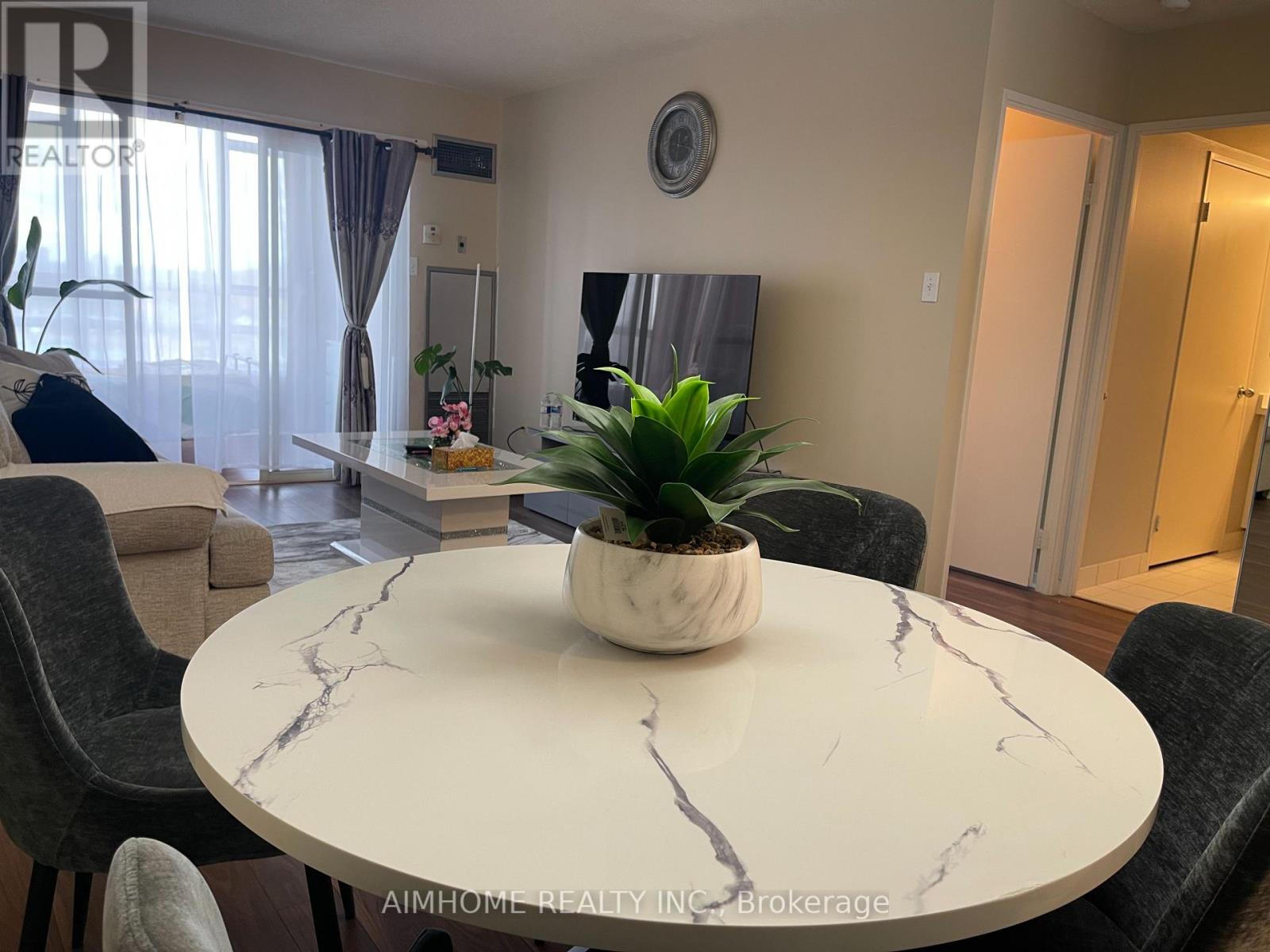 1104 - 75 King Street E, Mississauga, Ontario  L5A 4G5 - Photo 3 - W12166215