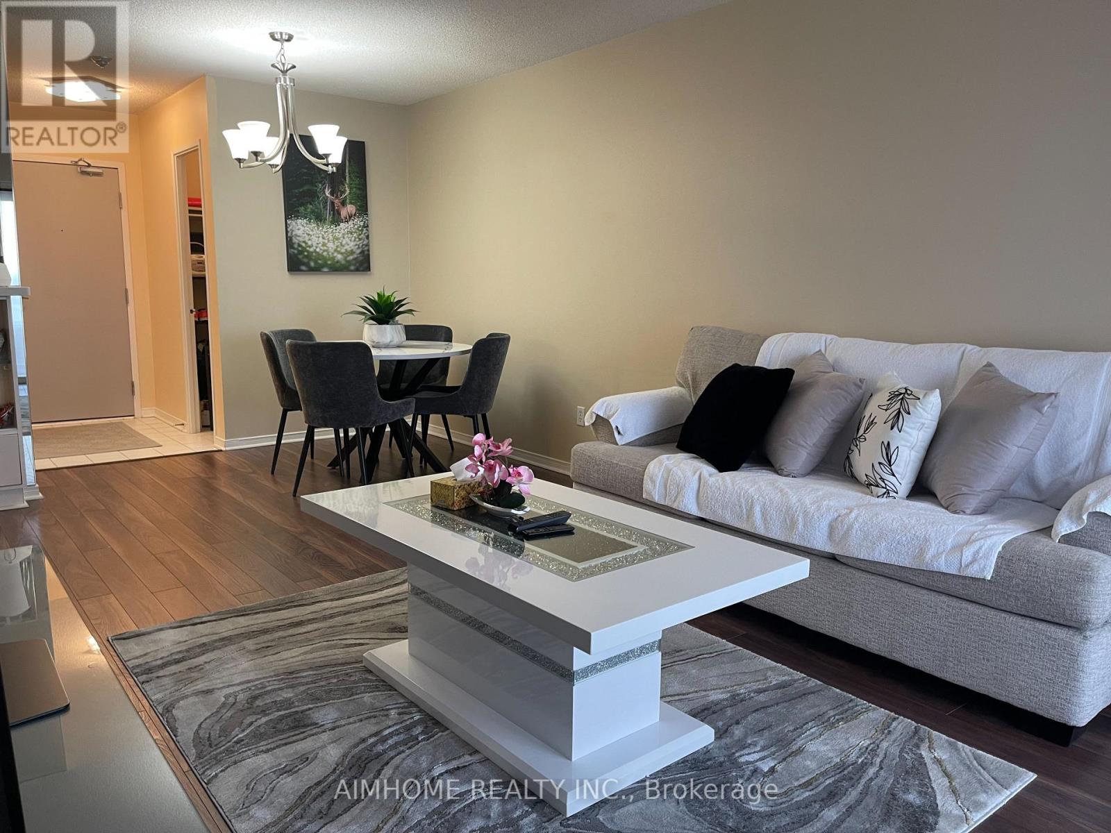 1104 - 75 King Street E, Mississauga, Ontario  L5A 4G5 - Photo 6 - W12166215