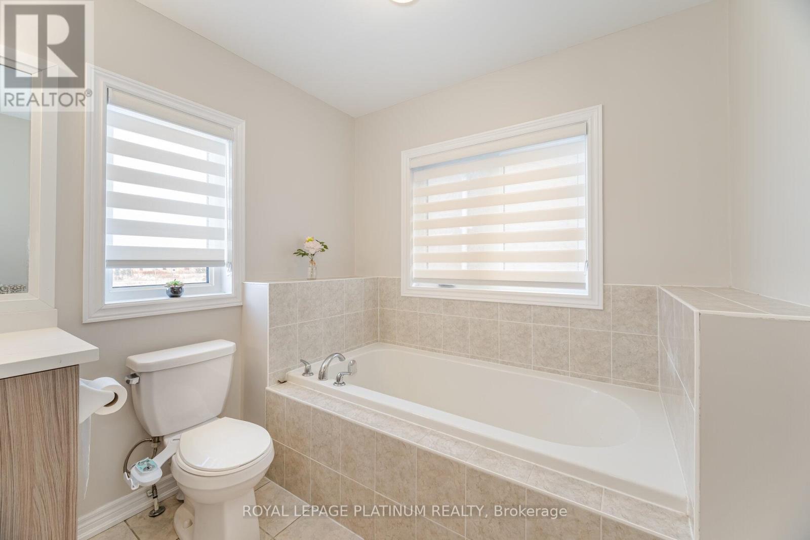 21 Smallwood Road, Brampton, Ontario  L7A 4Y7 - Photo 33 - W12166235