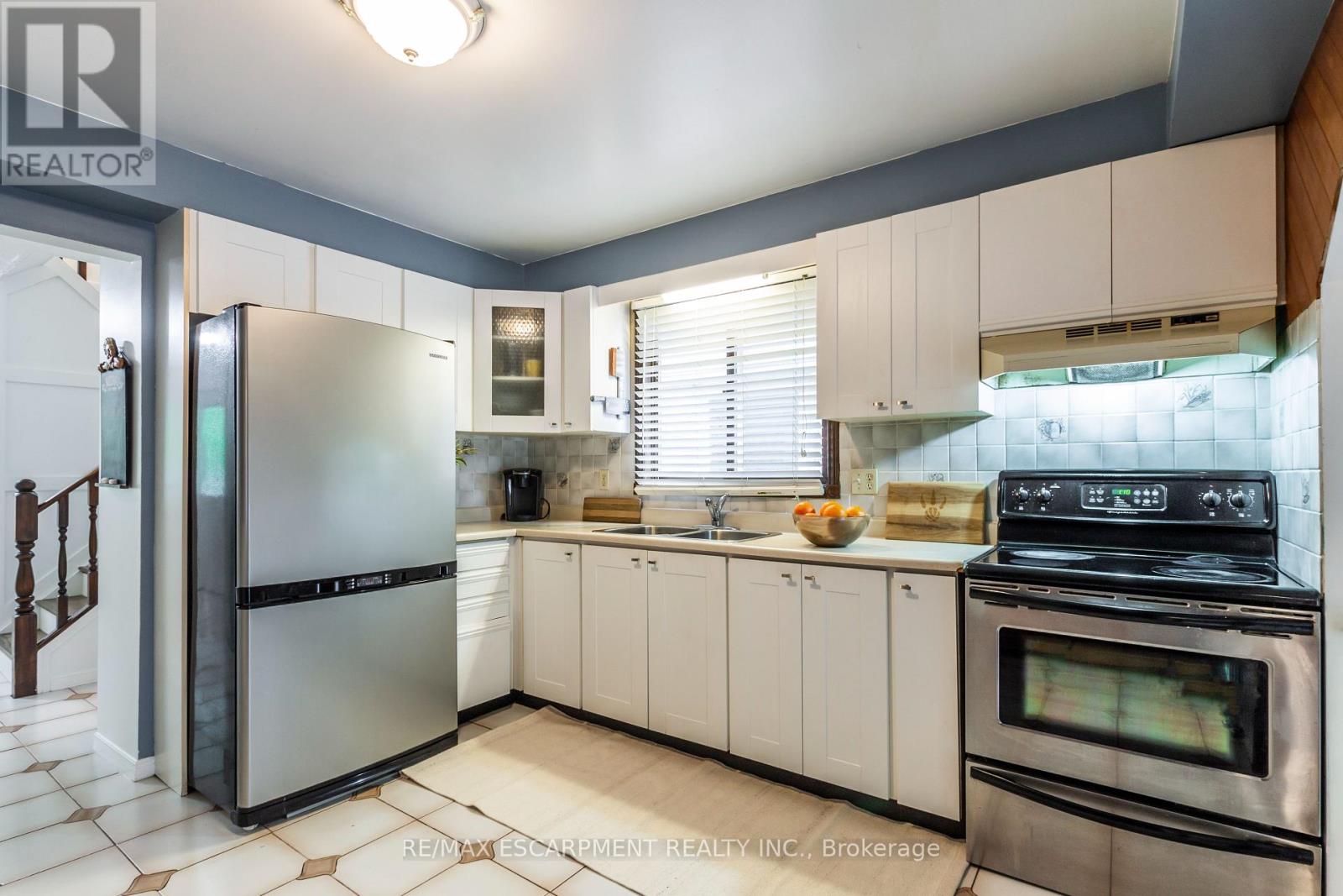 3506 Marion Court, Burlington (Palmer), Ontario  L7M 3E8 - Photo 13 - W12166245