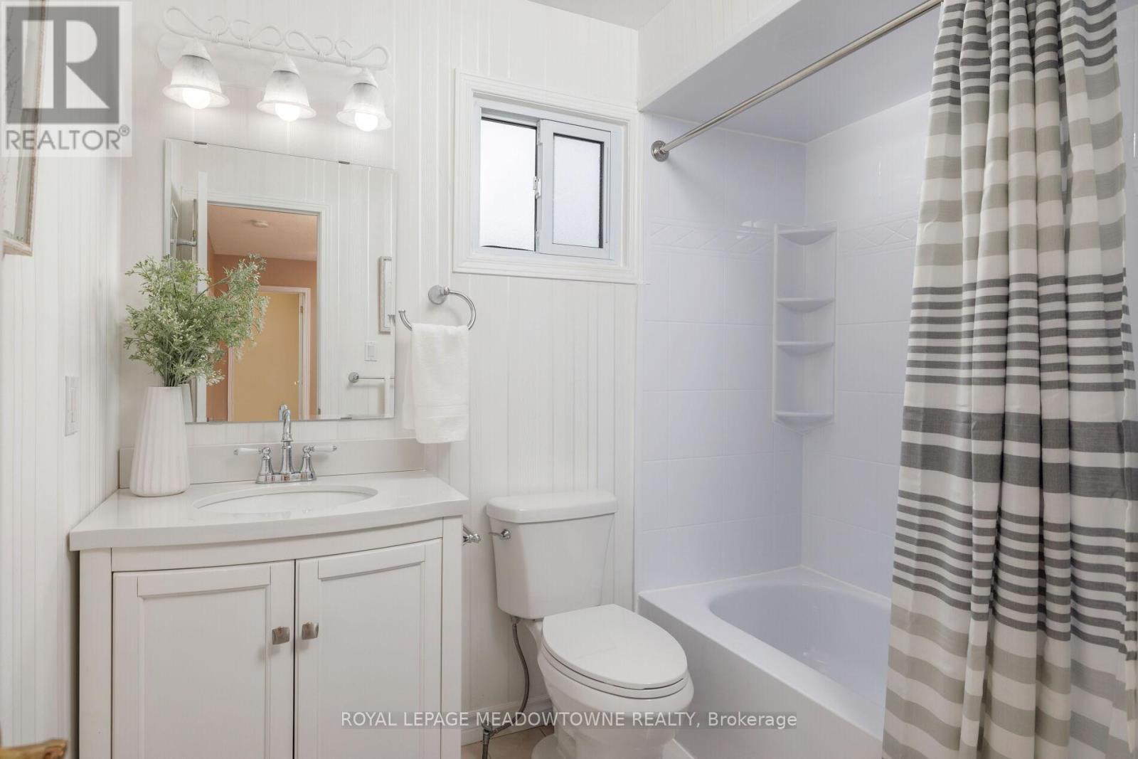 521 Vanier Drive, Milton (Bm Bronte Meadows), Ontario  L9T 4S3 - Photo 16 - W12166268