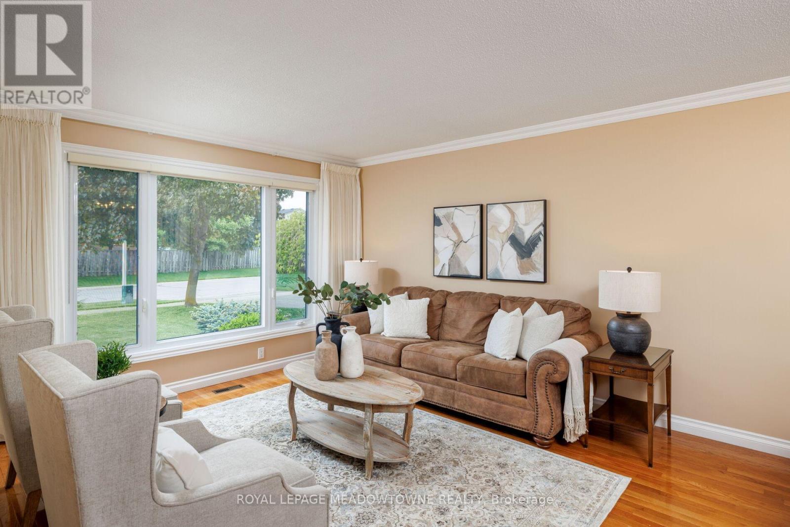521 Vanier Drive, Milton (Bm Bronte Meadows), Ontario  L9T 4S3 - Photo 7 - W12166268