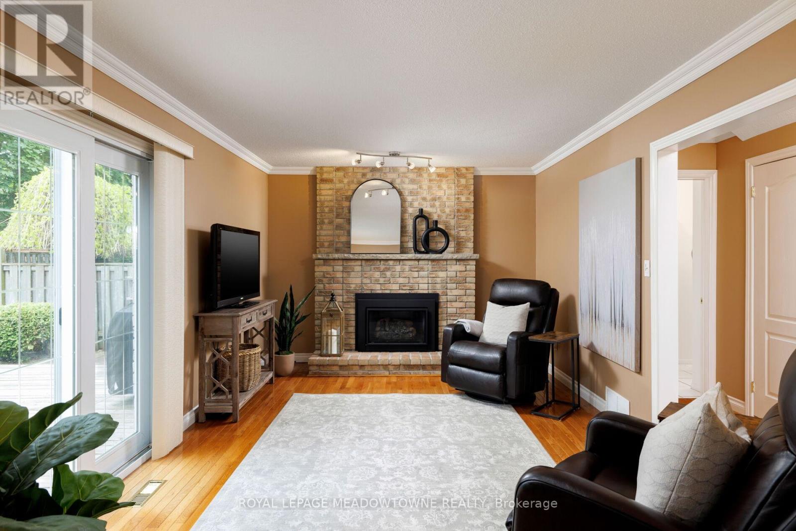 521 Vanier Drive, Milton (Bm Bronte Meadows), Ontario  L9T 4S3 - Photo 9 - W12166268