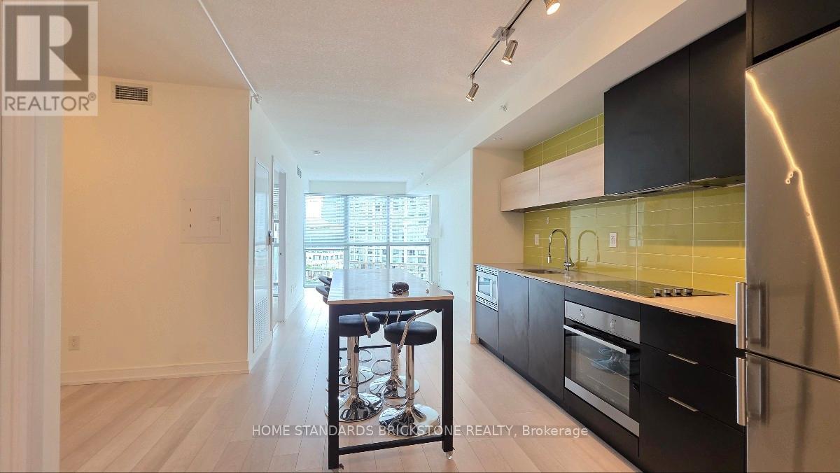 606 - 20 Thomas Riley Road, Toronto (Islington-City Centre West), Ontario  M9B 1B3 - Photo 5 - W12166311