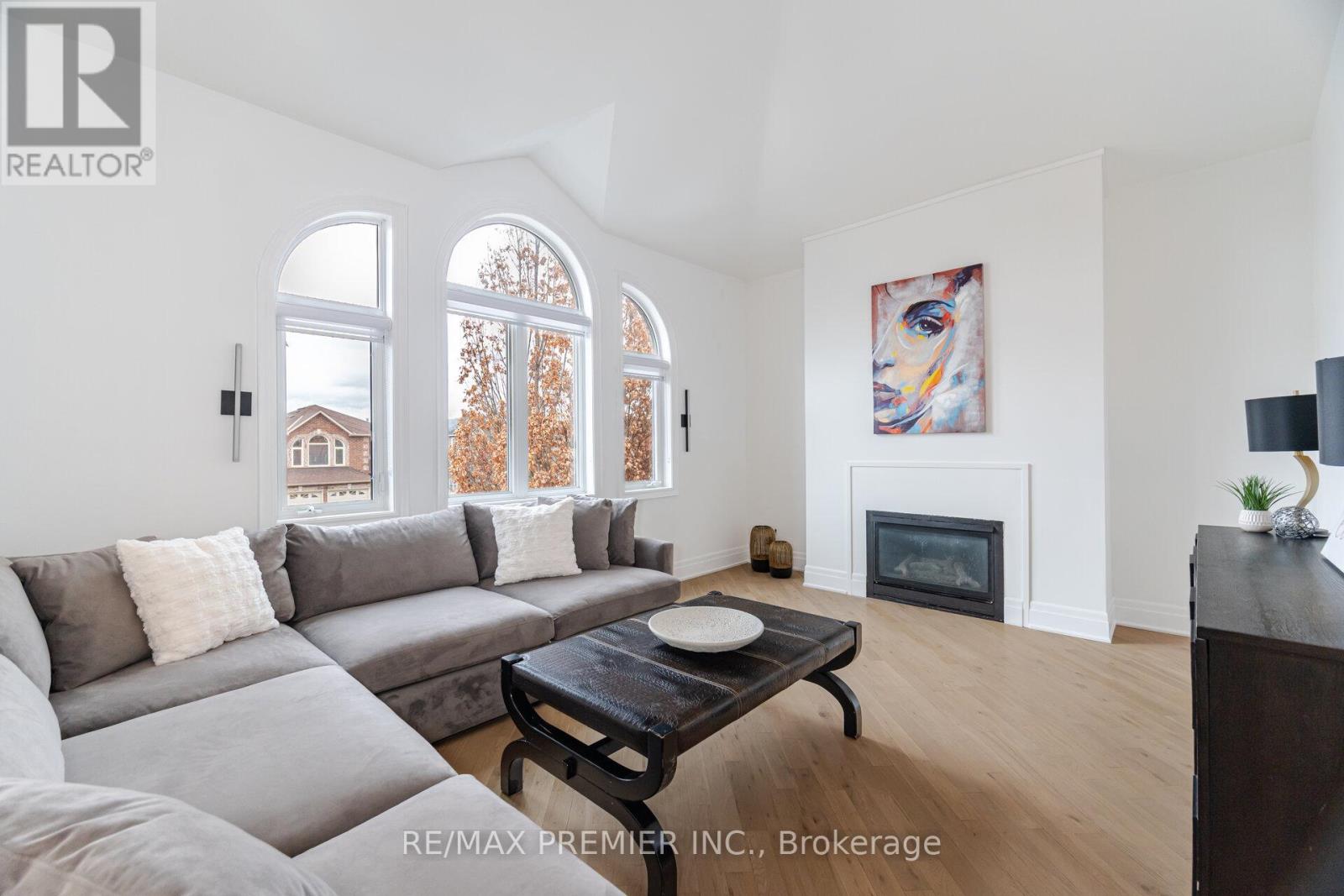 28 Strawberry Hill Court, Caledon, Ontario  L7E 1S1 - Photo 11 - W12166320