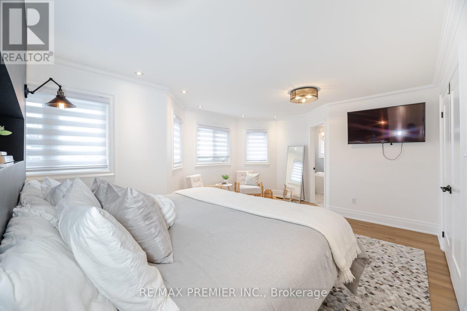 28 Strawberry Hill Court, Caledon, Ontario  L7E 1S1 - Photo 19 - W12166320