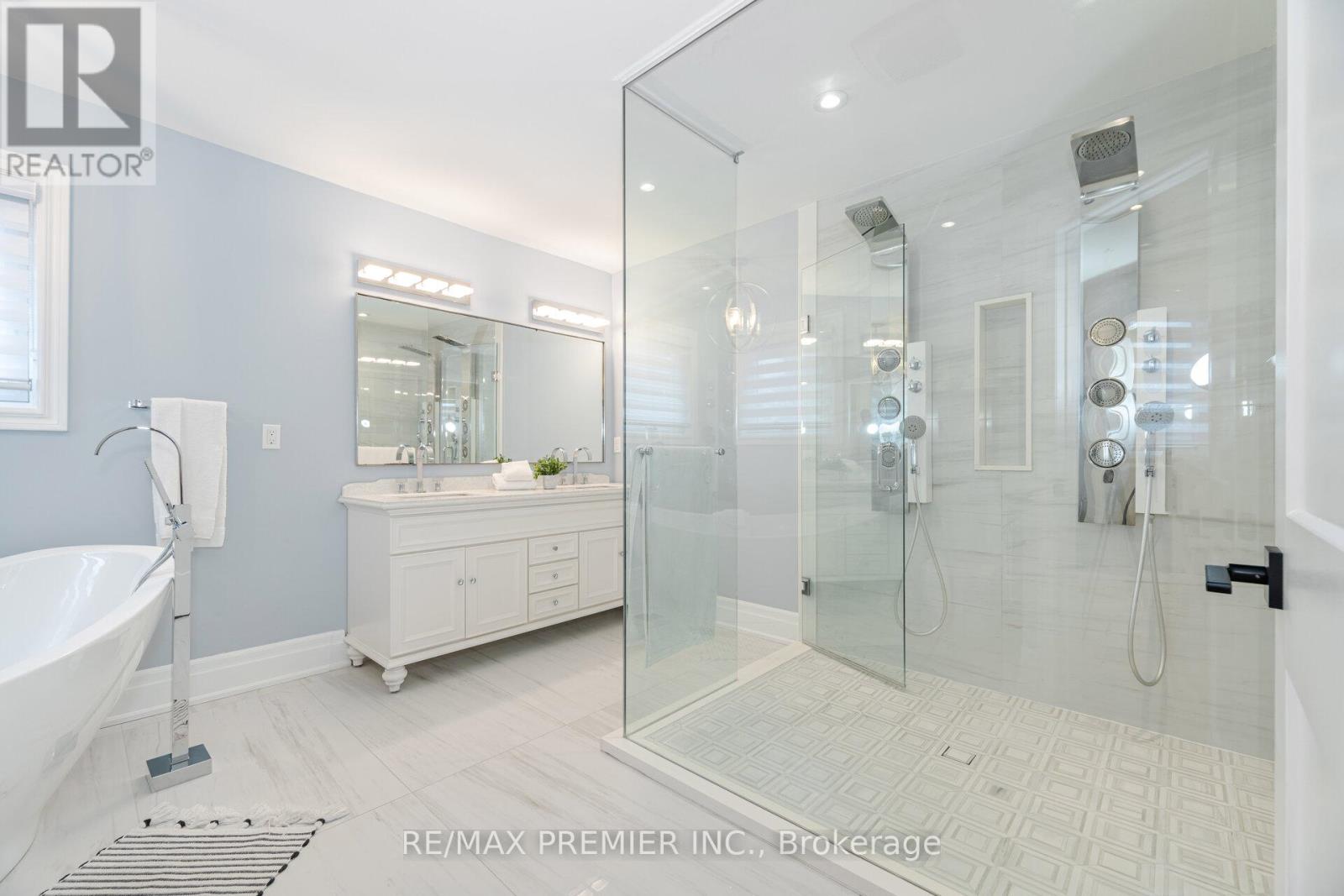 28 Strawberry Hill Court, Caledon, Ontario  L7E 1S1 - Photo 21 - W12166320