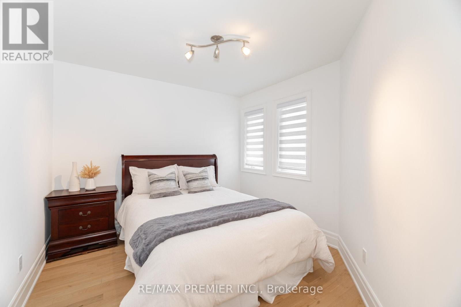 28 Strawberry Hill Court, Caledon, Ontario  L7E 1S1 - Photo 27 - W12166320