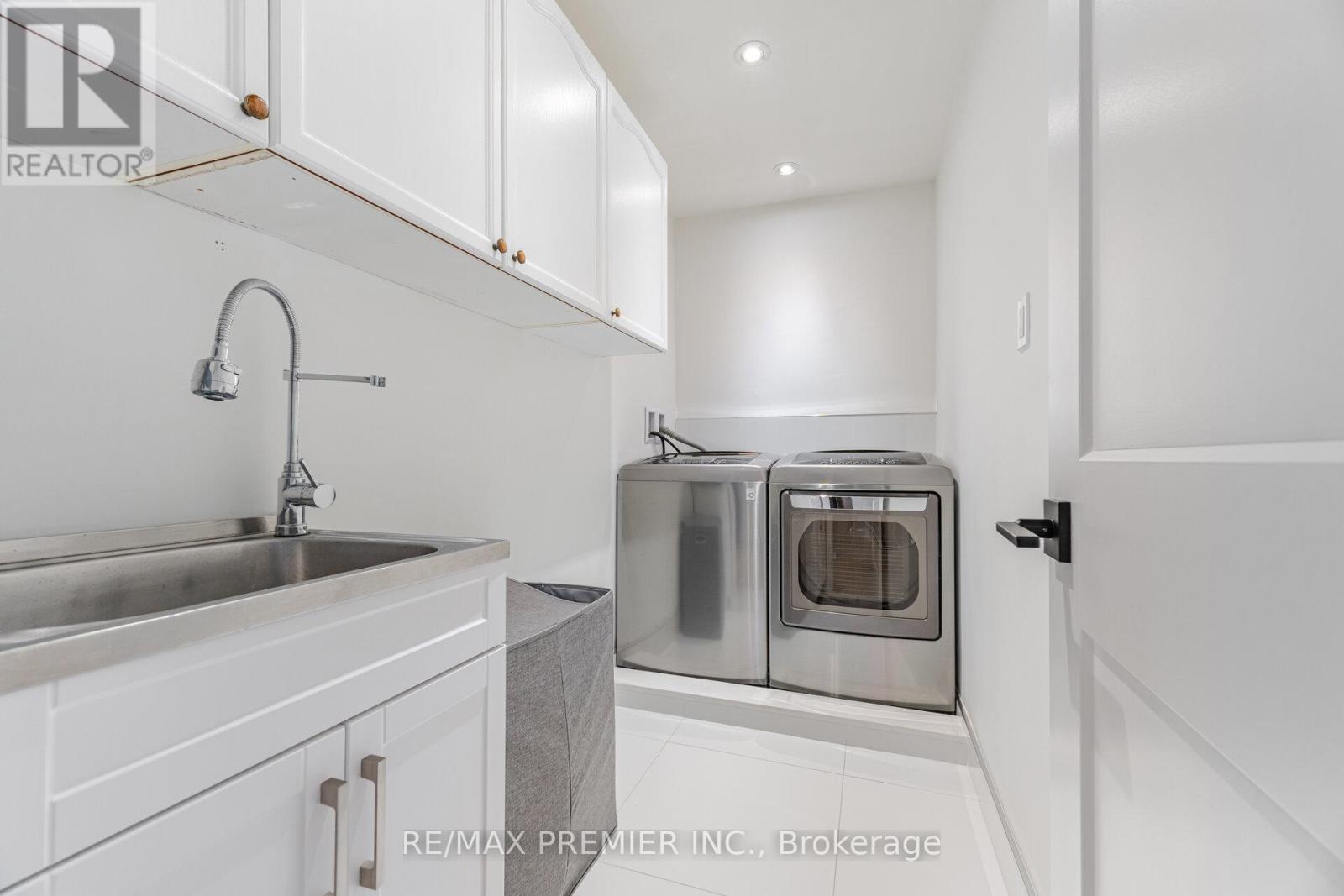 28 Strawberry Hill Court, Caledon, Ontario  L7E 1S1 - Photo 30 - W12166320